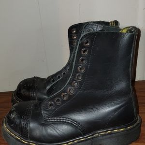 Dr. Marten unisex steel toe boots